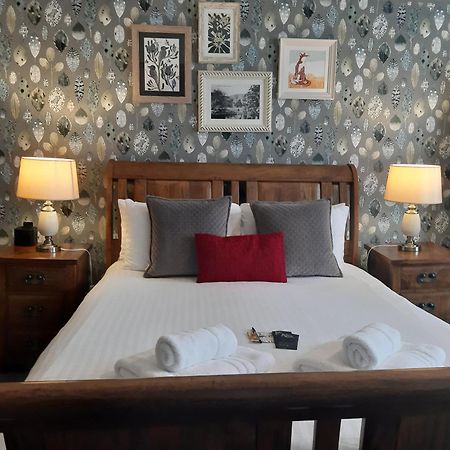 The Angel Inn Hotel برشور المظهر الخارجي الصورة