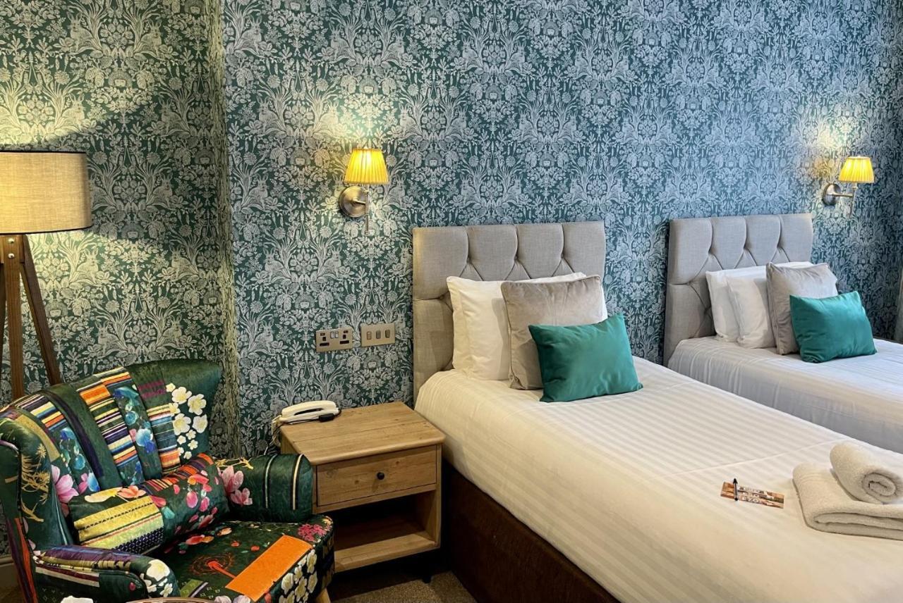 The Angel Inn Hotel برشور المظهر الخارجي الصورة