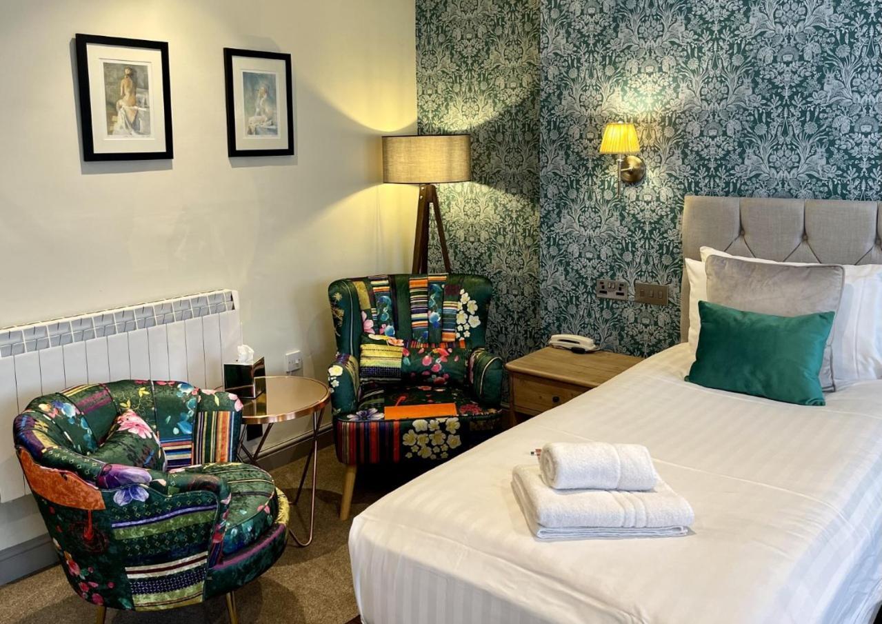 The Angel Inn Hotel برشور المظهر الخارجي الصورة